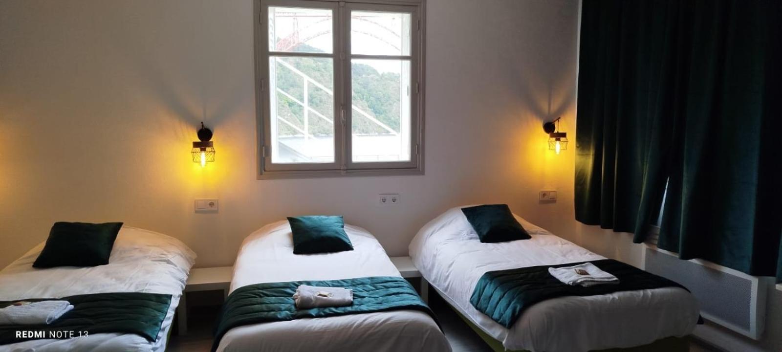 Garabit Hotel Anglards de Saint Flour Exterior photo