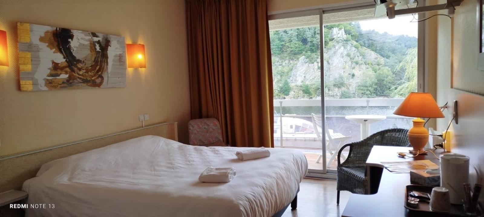 Garabit Hotel Anglards de Saint Flour Exterior photo